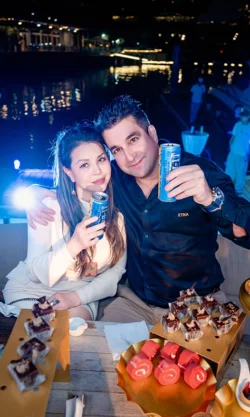 crush-it people having a drink